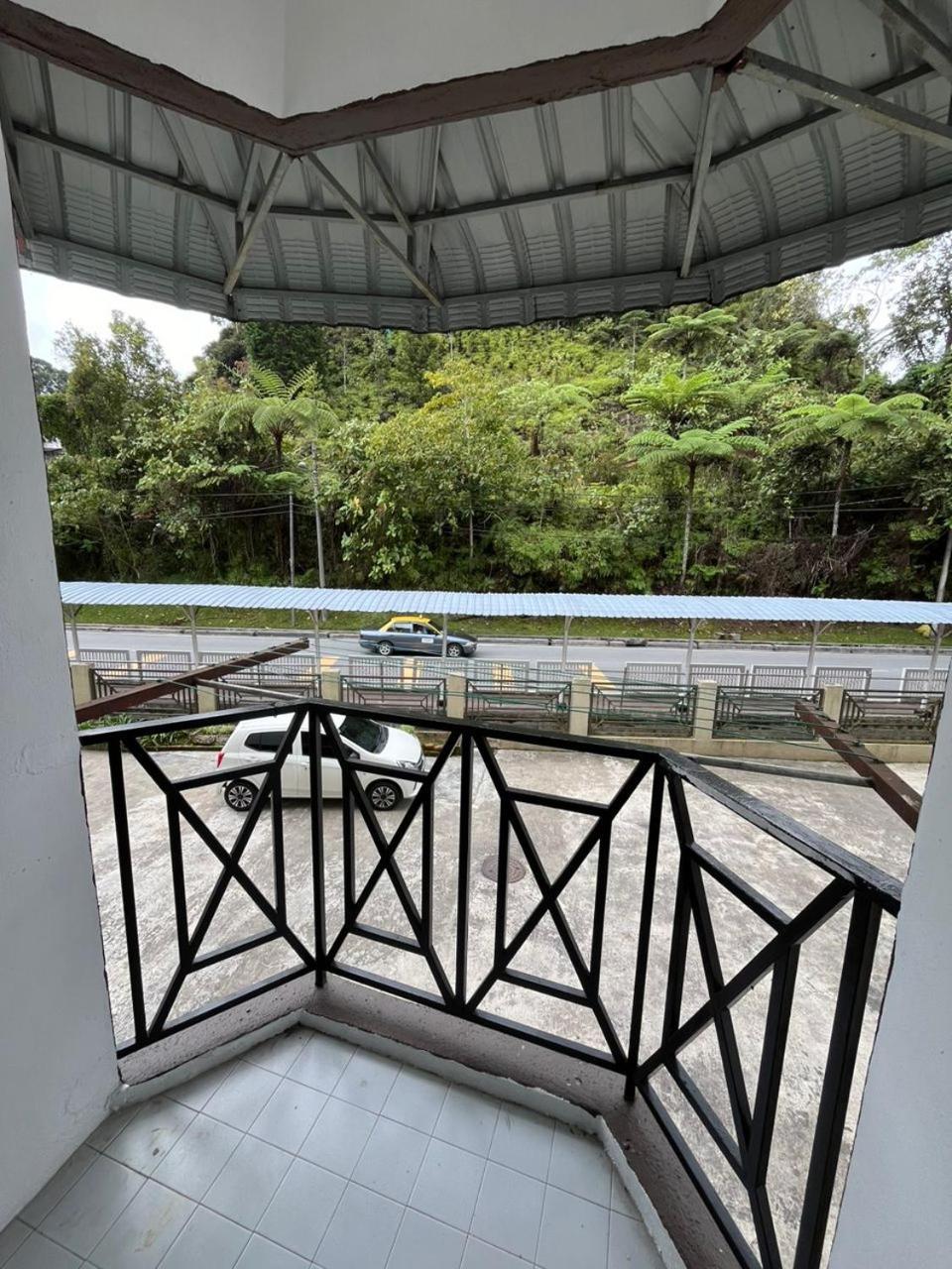 Azzalea 3-Bedroom Apartment Cameron Highlands Tanah Rata Esterno foto